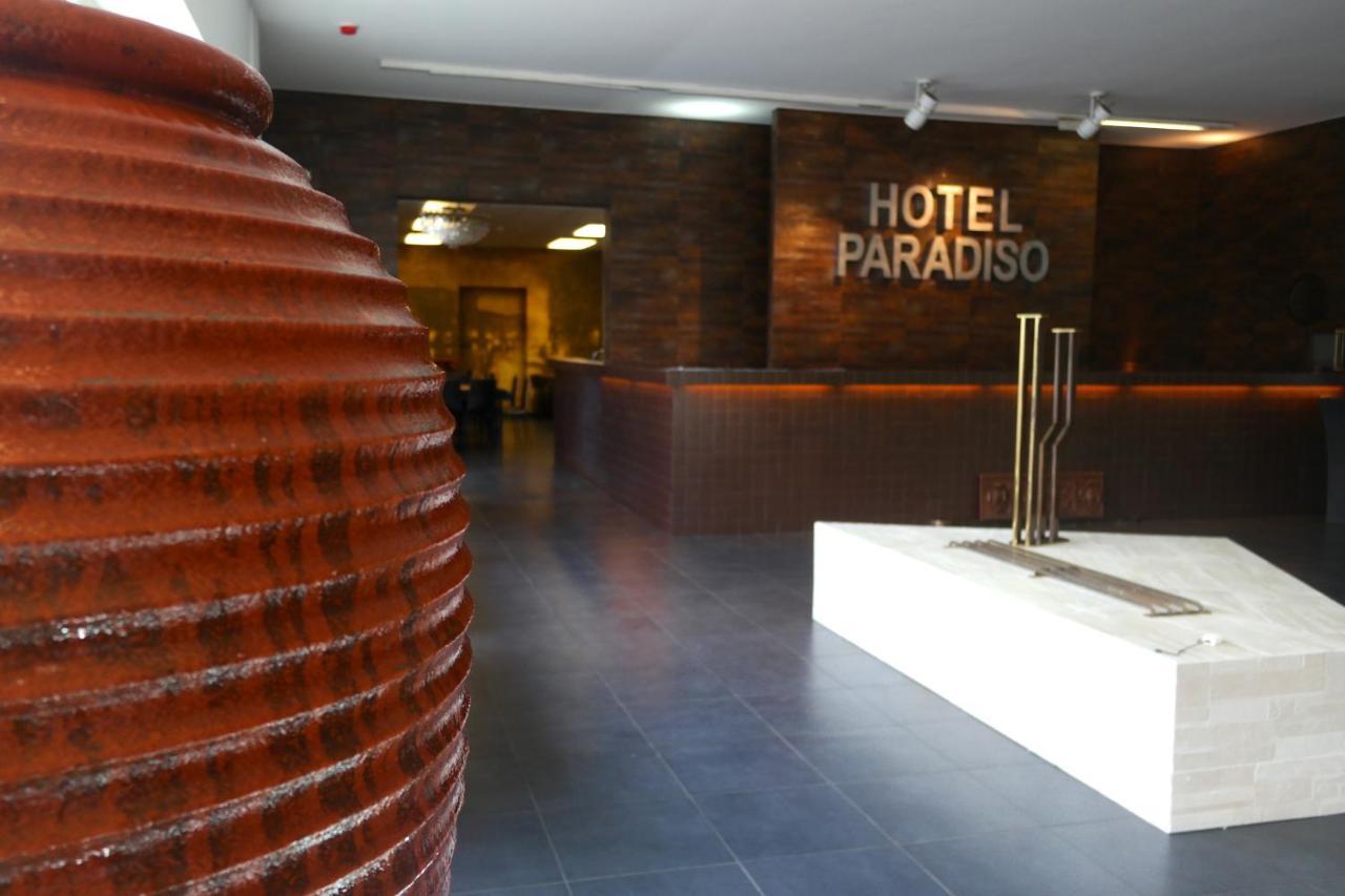 Hotel Paradiso สตรา ภายนอก รูปภาพ